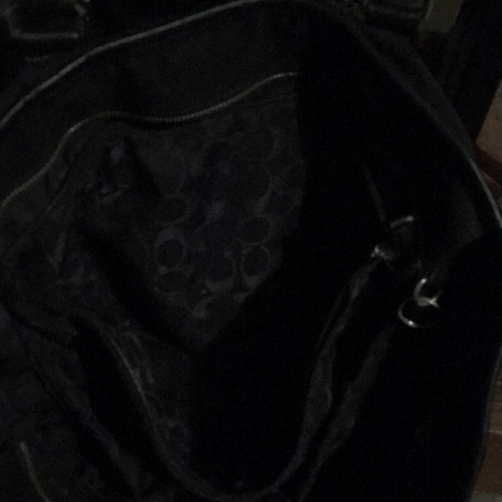 Coach - Picture 7 of 9